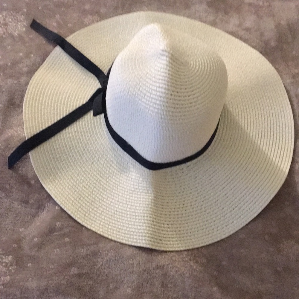 Hat - Picture 2 of 3